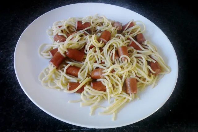Recept: Spaghetti met knakworst - Mamaliefde