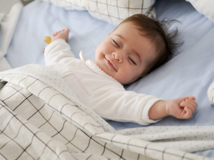 Kind slapen in de winter; tips van kleding tot temperatuur kamer