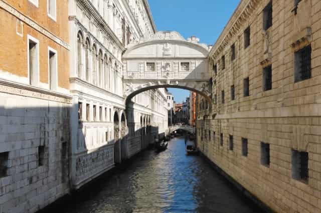 De 12 leukste bezienswaardigheden / activiteiten / uitstapjes in Venetië: Palazzo Ducale / Dogepaleis - Mamaliefde.nl