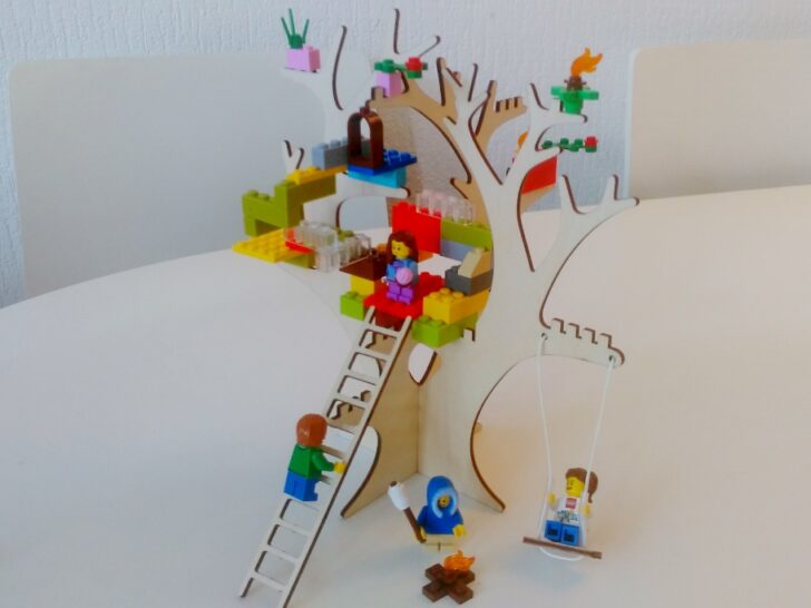 Review: Brikkon boomhut spelen met Lego