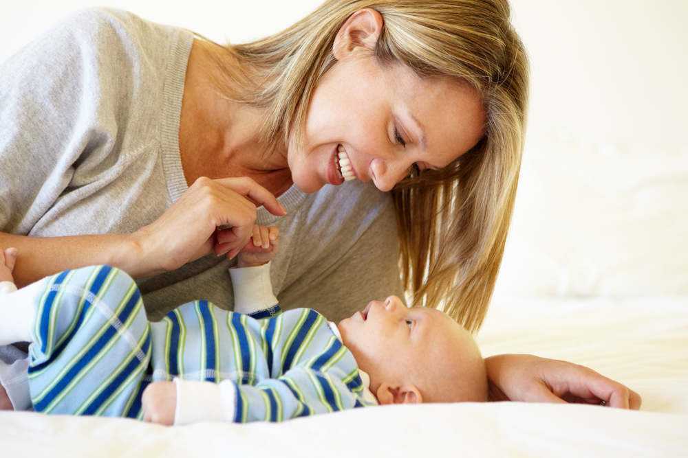 Babypraat stem; praten tegen baby wel of niet goed voor ontwikkeling?