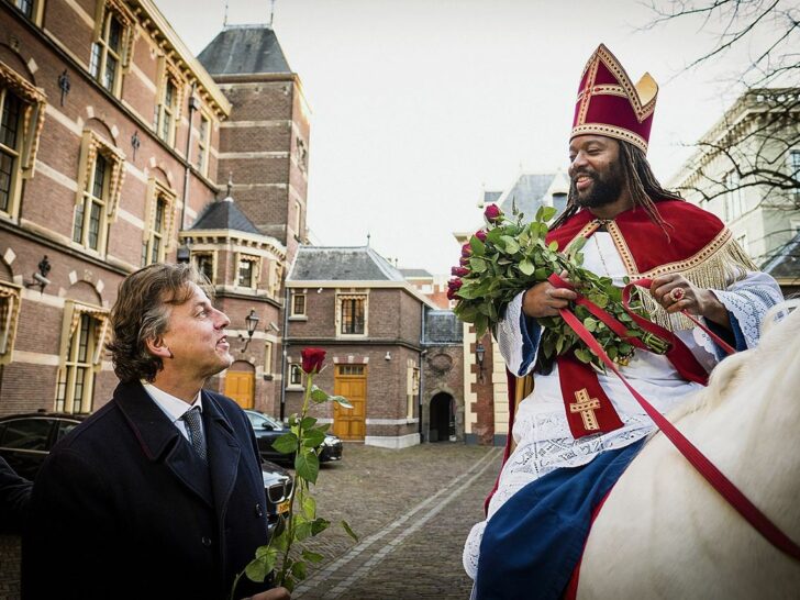 Zwarte Sinterklaas intocht in Amsterdam