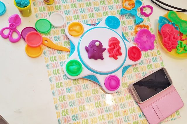 Play-doh touch; app & kleien - Mamaliefde.nl