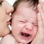 13 tips om je baby te troosten, ook als het onvermoeibaar is en niet te kalmeren - Mamaliefde.nl