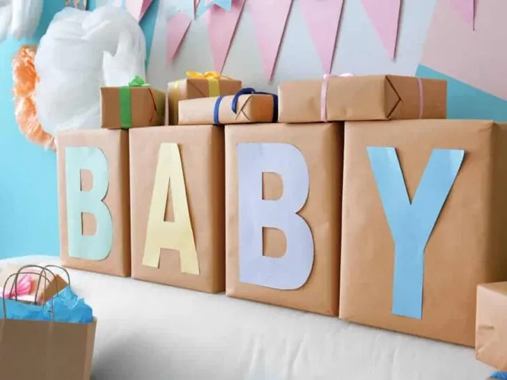 Babyshower cadeau ideeën; van gezamenlijk pakket en goedkope kadootjes voor moeder, vader en baby - Mamaliefde.nl
