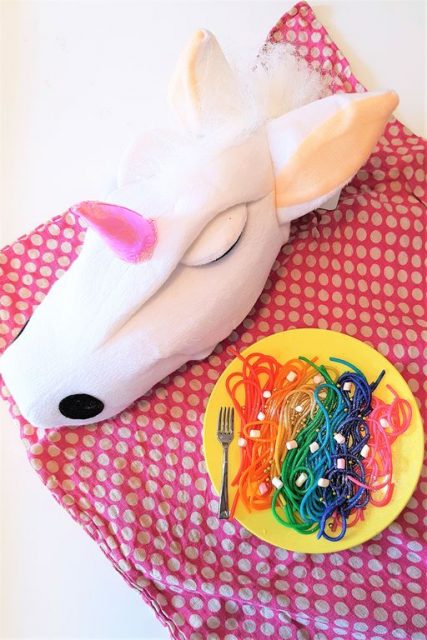 Regenboog pasta maken unicorn rainbow recept - Mamaliefde