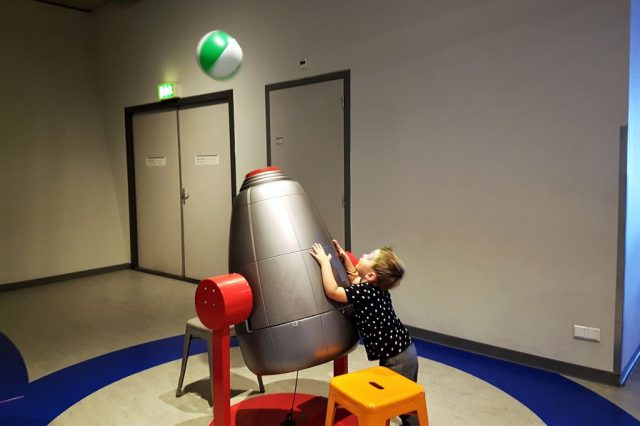 NEMO Science Museum Amsterdam; vanaf welke leeftijd is dit leuk met kinderen? - Reisliefde