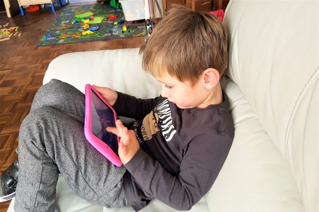 Kurio Tab Advance review Telekids tablet - Mamaliefde