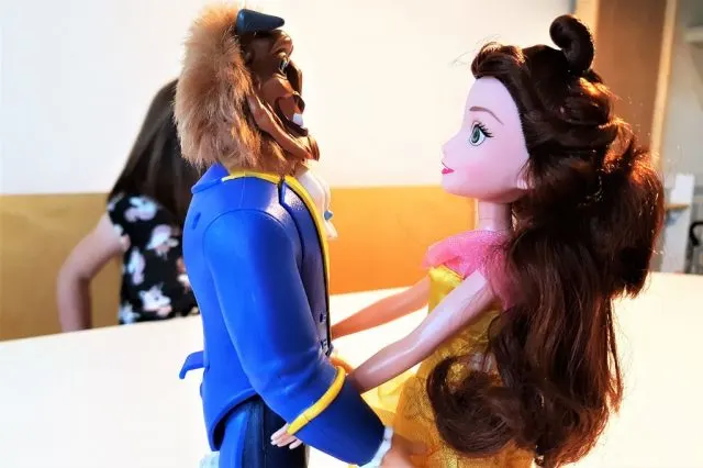 Disney Princesspoppen; Belle & het Beest & Rapunzel review - Mamaliefde