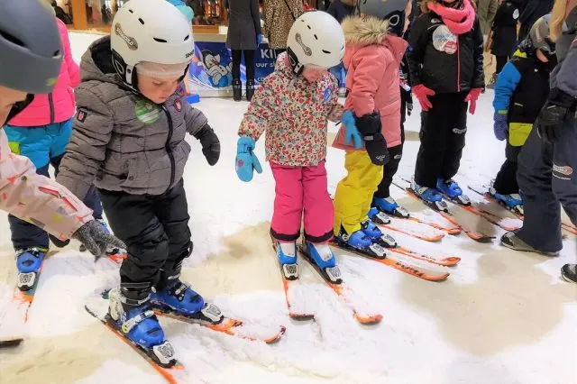 Eerste skiles voor kinderen bij Snowworld Zoetermeer - Mamaliefde