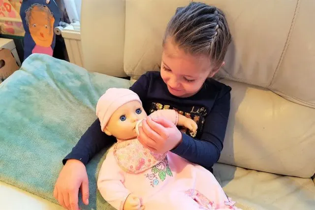 Baby Annabell review; pop die echt kan plassen - Mamaliefde