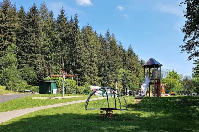 Parc La Clusure Ardennen; ervaringen met kinderen op Sandaya kindercamping met zwembad en speeltuin - Mamaliefde