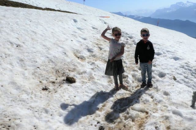 Interlaken met kinderen; vakantie bezienswaardigheden en uitjes in het Berner Oberland - Mamaliefde