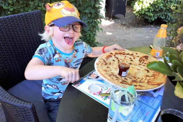Uit eten Twente; lunchen of diner in kindvriendelijke restaurants met speeltuin - Reisliefde