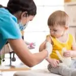 Vaccinatie Nederland; hoeveel, wanneer en welke vaccinaties van baby tot kind, bijwerkingen en is dit verplicht of mag je weigeren? - Mamaliefde.nl