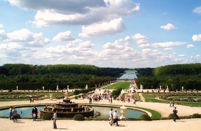 Paleis Versailles bezoeken; Van stad tot kasteel en tuinen - Reisliefde