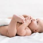 Baby 6 maanden; ontwikkeling motorisch en cognitief, gaan zitten en tips activiteiten om te doen - Mamaliefde.nl