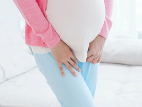 Zwangerschapsincontinentie; Wat te doen bij urine verlies tijdens of na de zwangerschap?