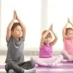 Kinder yoga of Wobbel Yoga voor kinderen - Mamaliefd.enl