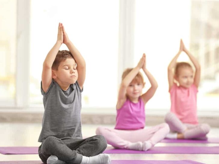 Kinder yoga of Wobbel Yoga voor kinderen