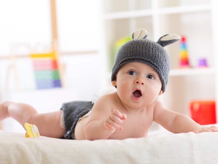 Baby 5 maanden; ontwikkeling wat kan een baby en tips speelgoed en activiteiten om bezig te houden - Mamaliefde.nl