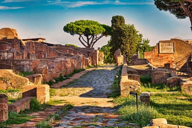 Ostia Antica bezoeken; Romeinse havenplaats & theater met strand Ostia Lido - Reisliefde