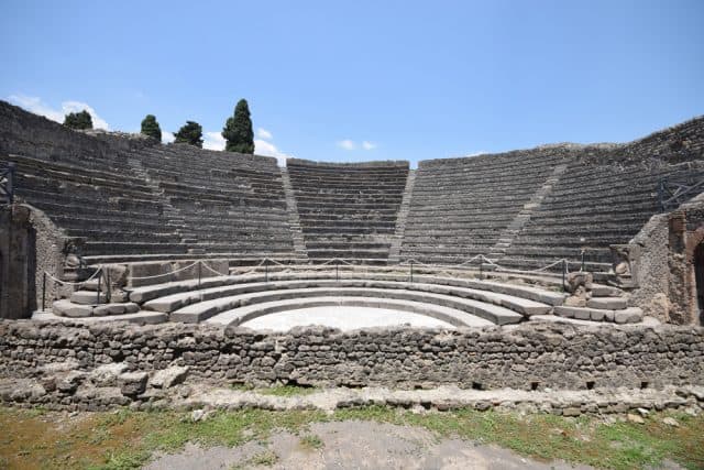Pompeii bezoeken; Bezienswaardigheden Romeinse ruïnes & Theater - Reisliefde