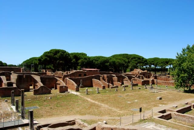 Ostia Antica bezoeken; Romeinse havenplaats & theater met strand Ostia Lido - Reisliefde