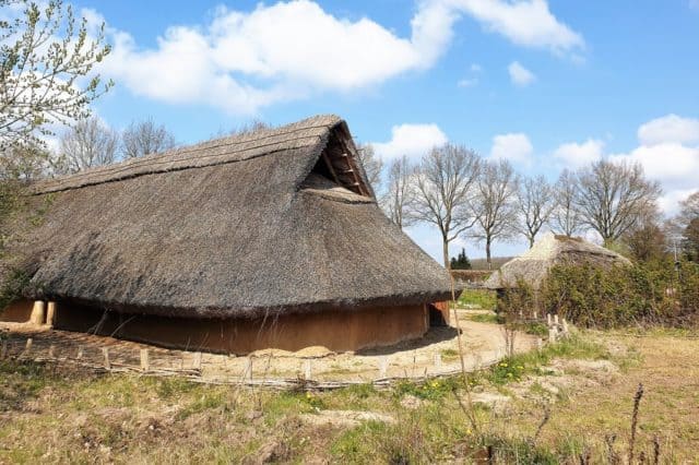 Hunebedcentrum Borger; Museum, oertijdpad en hunnebedden in Drenthe - Reisliefde