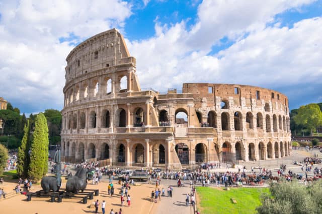 Colosseum amfitheater Rome; grootste Romeinse bouwwerk - Reisliefde