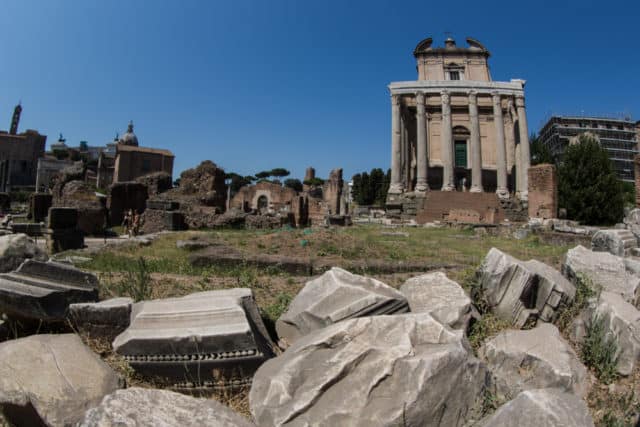Forum Romanum; gebouwen, tempel en basilica in het oude Rome - Reisliefde