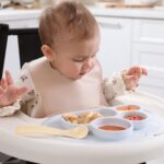 Voedingsschema baby eerste jaar; Hoeveel voor de oefenhapjes? - Mamaliefde.nl