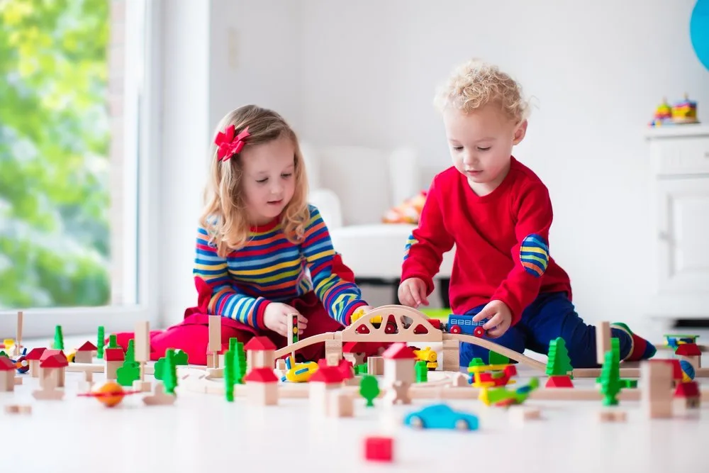Blokken bouwen kind; spelletjes, nabouwen en ontwikkeling - Mamamliefde.nl