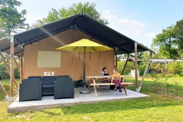 Recreatiepark de Achterste Hoef camping Brabant; review overnachting safaritent - Mamaliefde