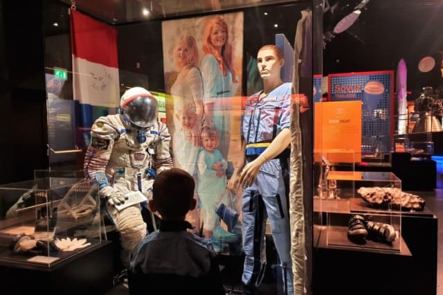 Space Expo Center Noordwijk; museum & bezoek Esa-estec - Reisliefde