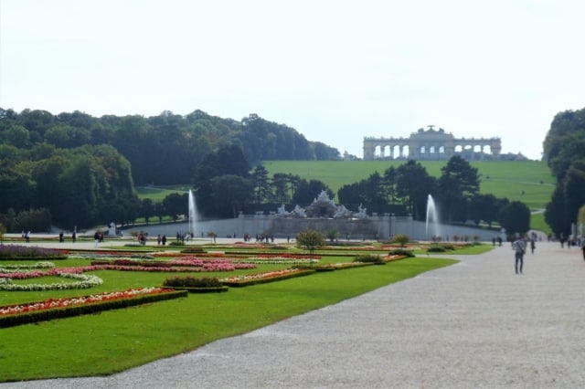 Schloss Schönbrunn Wenen; het Sissi paleis met dierentuin - Reisliefde