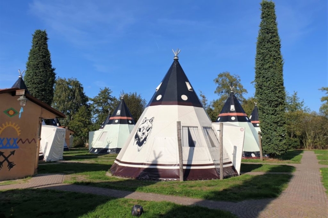 Slagharen overnachten; vakantiepark of camping in wigwam - Reisliefde