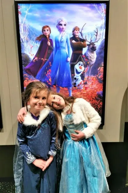 Frozen 2 review; vanaf welke leeftijd advies & Nederlandse stemmen cast - Mamaliefde