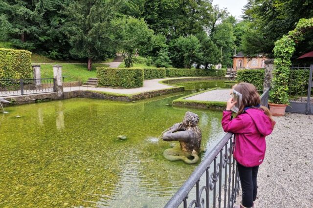 Schloss Hellbrunn Salzburg bezoeken; kasteel, tuinen, wasserspiele en Zoo dierentuin - Reisliefde