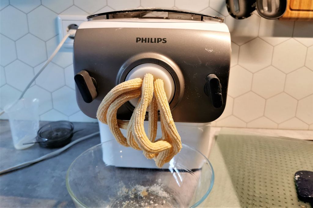 Zelf pasta maken en recept ovenschotel - Mamaliefde.nl