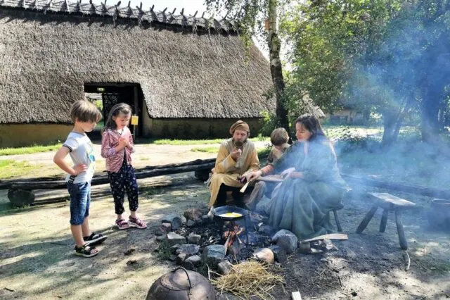 preHistorisch dorp Eindhoven review met kinderen - Mamaliefde
