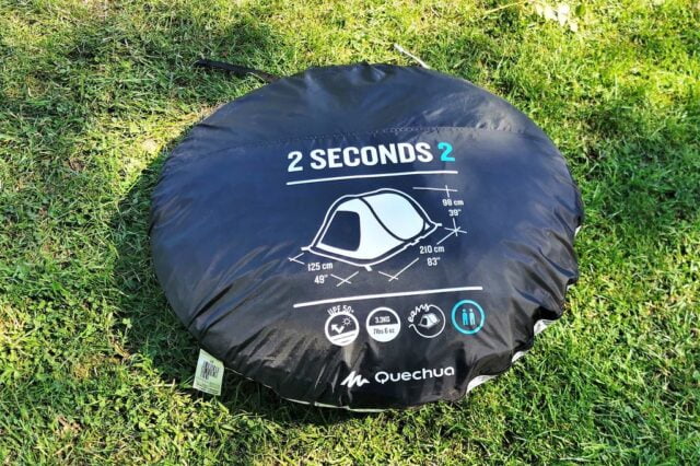 Review: Quechua 2 seconds pop-up tent Fresh and Black van Decathlon - Reisliefde