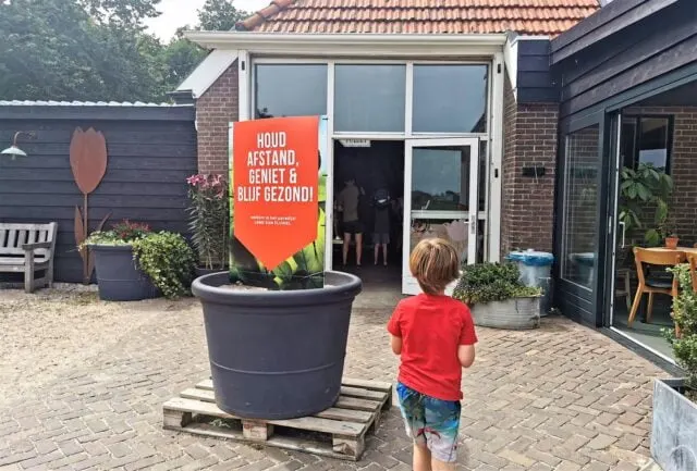 Land van Fluwel review met kinderen; blotevoetenpad & speelbos Noord-Holland - Mamaliefde
