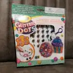 Glitter dots van Crayola review; spelen met glitters zonder rommel? - Mamaliefde