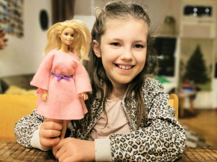 Zelf een barbie jurk maken van vilt met je kind