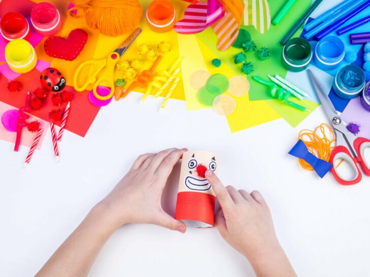 Carnaval knutselen; 12 voorbeelden, ideeën en kleurplaten voor kinderen, peuters en kleuters