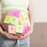Baby weetjes; meer dan 100 bizarre, grappige of interessante wist-je-datjes ook over zwangerschap. Super handig voor een quiz of babyshower. - Mamaliefde.nl