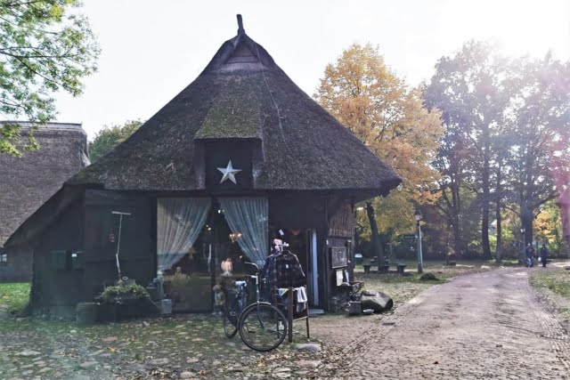 Monumentendorp Orvelte; openluchtmuseum Drenthe met Zoo Bizar - Reisliefde