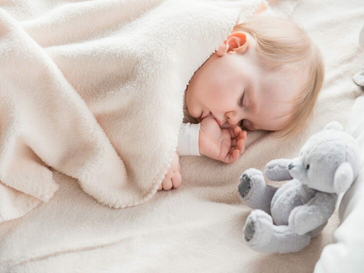 Van 2 naar 1 slaapje; tips voor baby & wanneer vanaf welke leeftijd de overgang