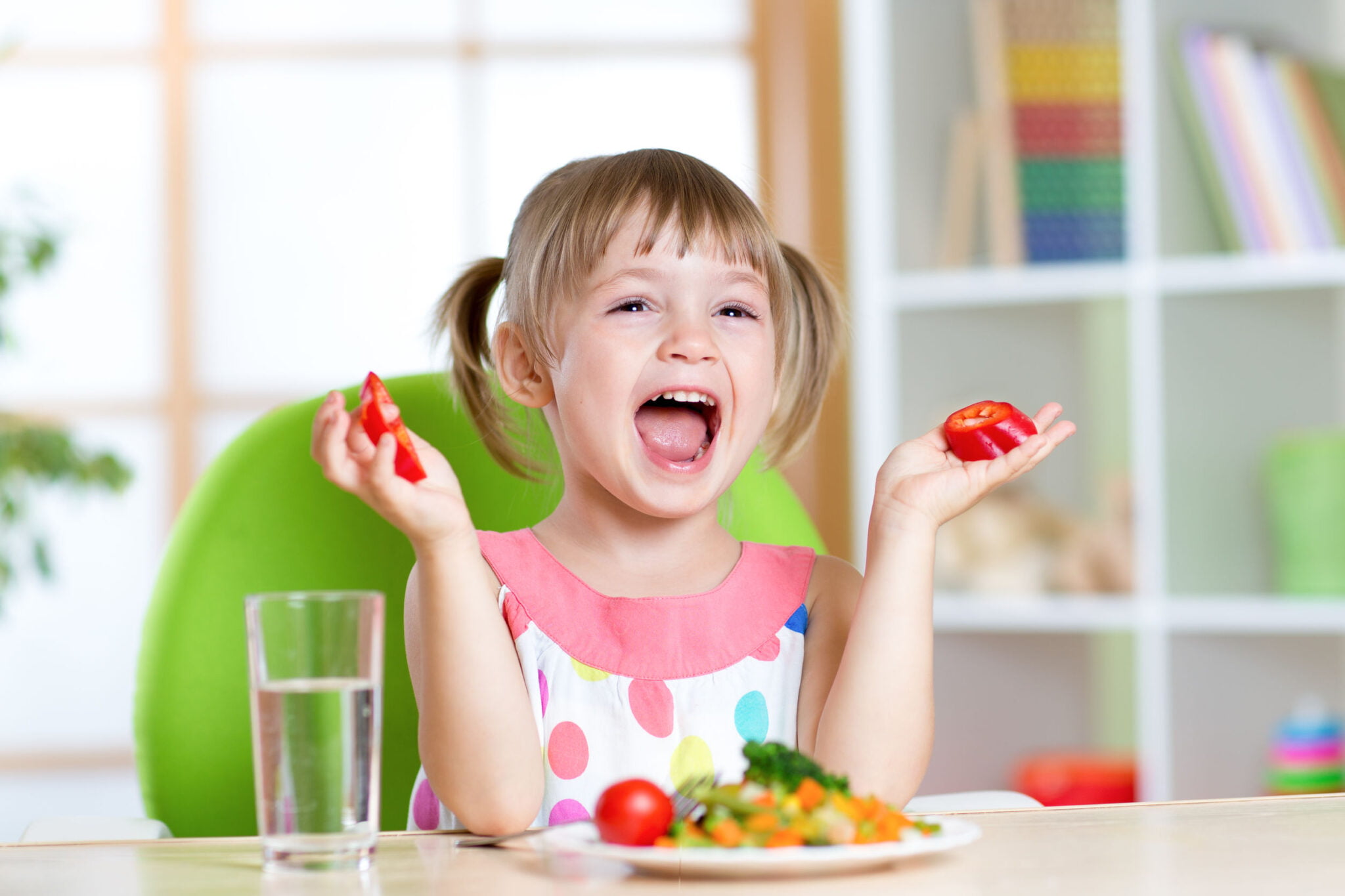 Smakelijk eten kinderliedjes; van fruit tot lunch kinderdagverblijf of school